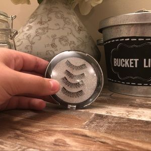 🌿2/$15🌿Magnetic Lashes🌿
